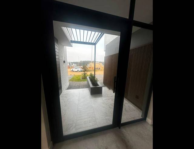 4 BEDROOM HOUSE FOR SALE IN FOUNTAINBROOK ESTATE